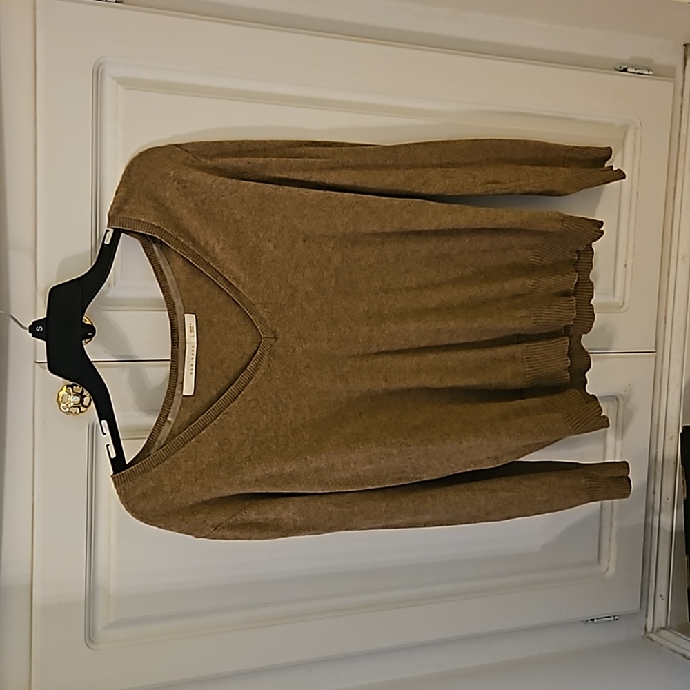 Old Navy Sweater